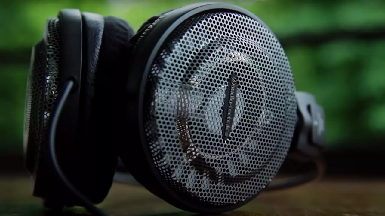 The Audio-Technica ATH-AD700X Headphone Review