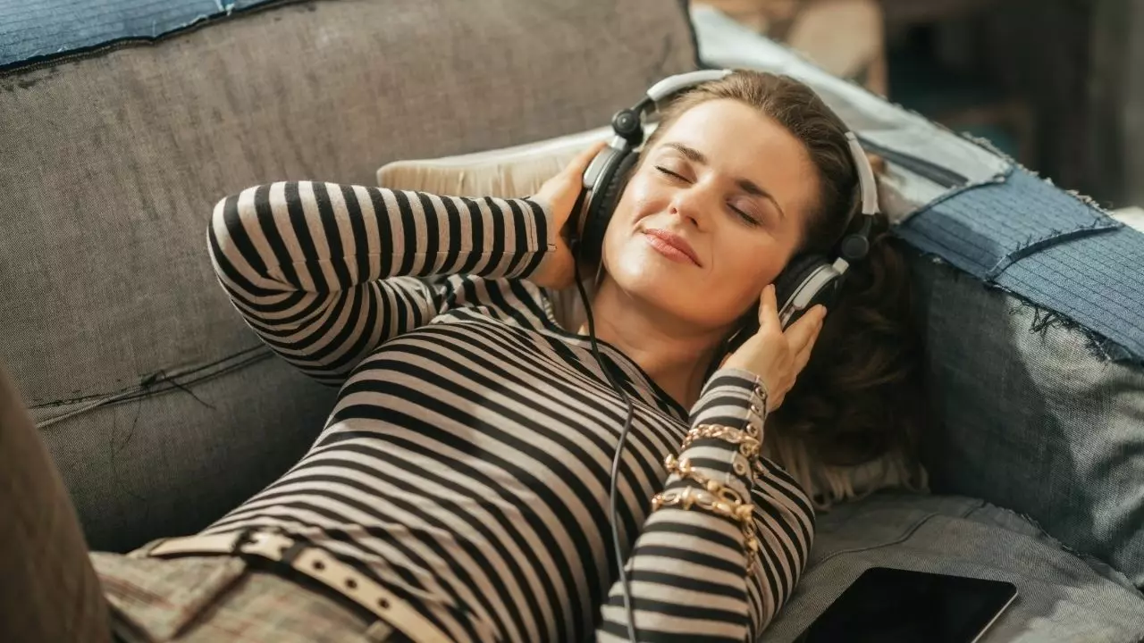 10 Interesting Things To Do While Listening To Music
